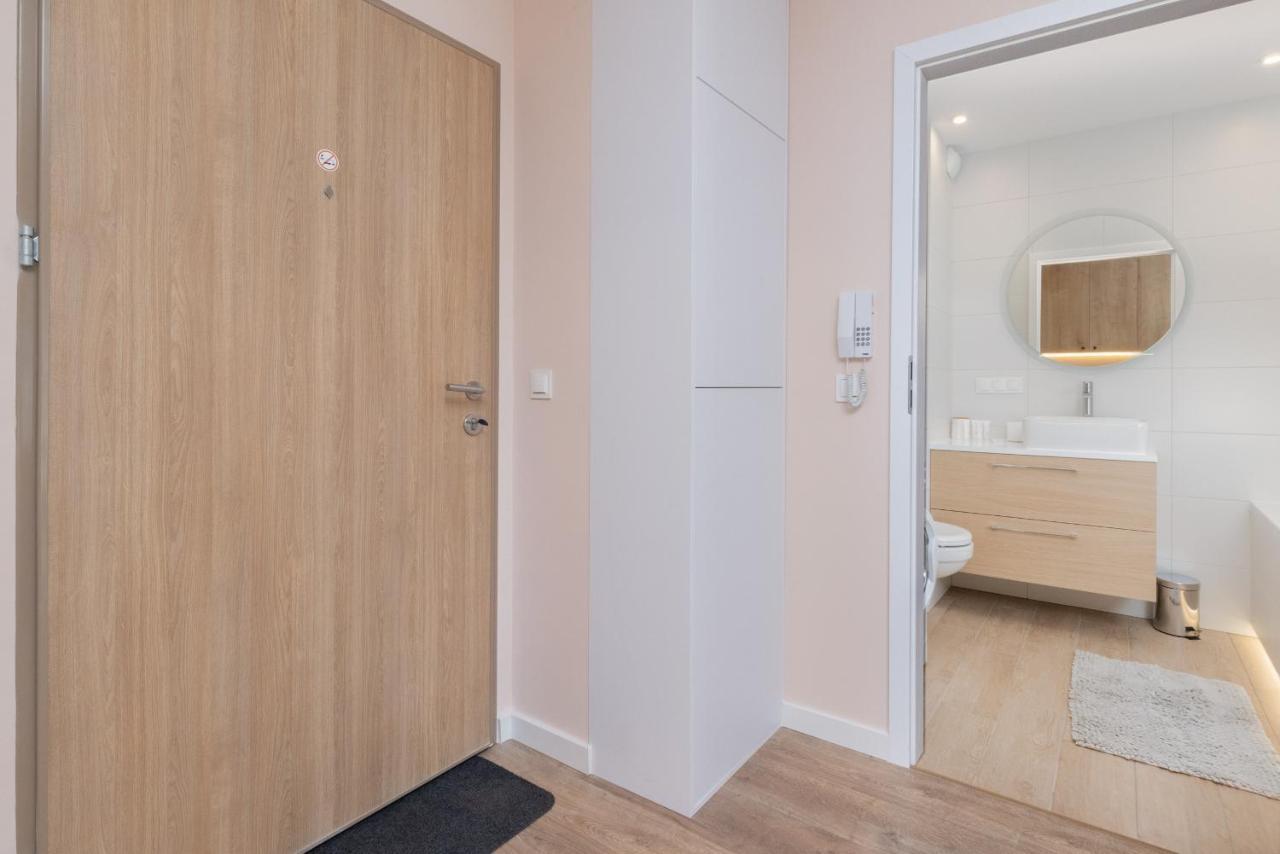 Osiedle Latarnikow Apartment With Parking Gdansk By Noclegi Renters Gdańsk Exterior foto