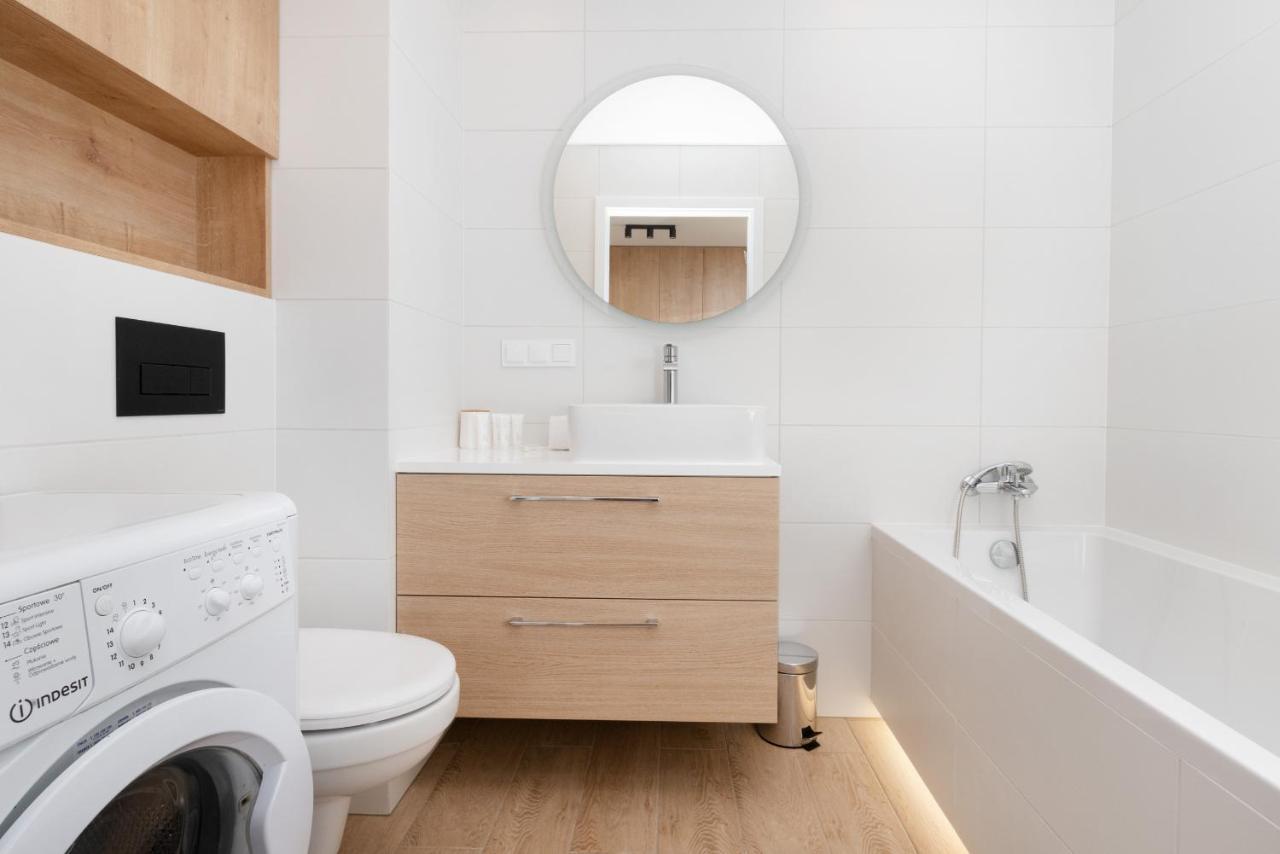 Osiedle Latarnikow Apartment With Parking Gdansk By Noclegi Renters Gdańsk Exterior foto